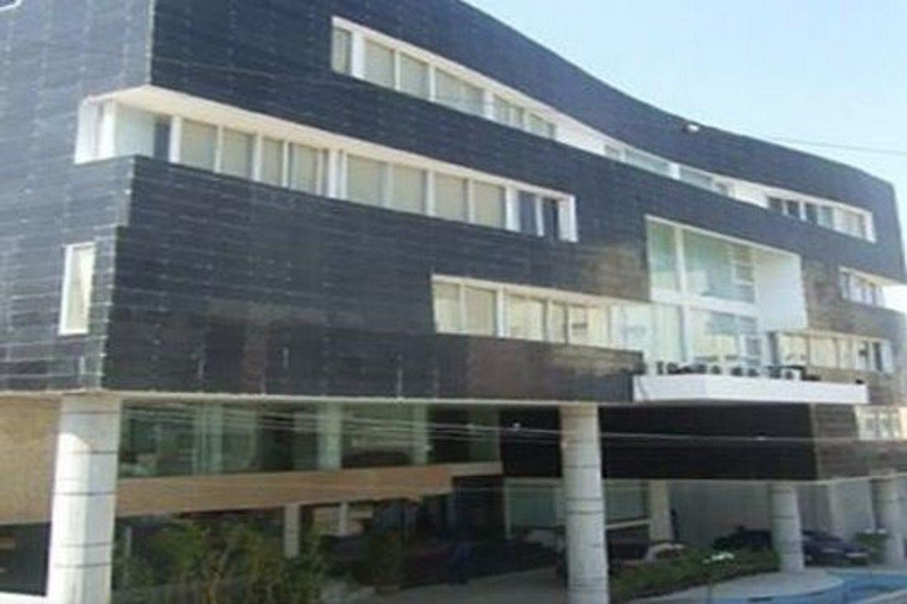 Hotel T.A.P. Gold Crest Bangalore Exterior photo