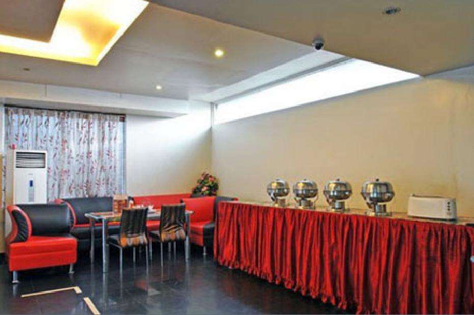 Hotel T.A.P. Gold Crest Bangalore Exterior photo